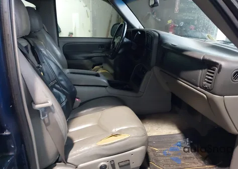 2003 Chevrolet Tahoe Lt from USA, damaged, VIN 1GNEC13Z53J260011